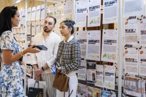 TNI București: Focus pe Inovație și Imobiliare